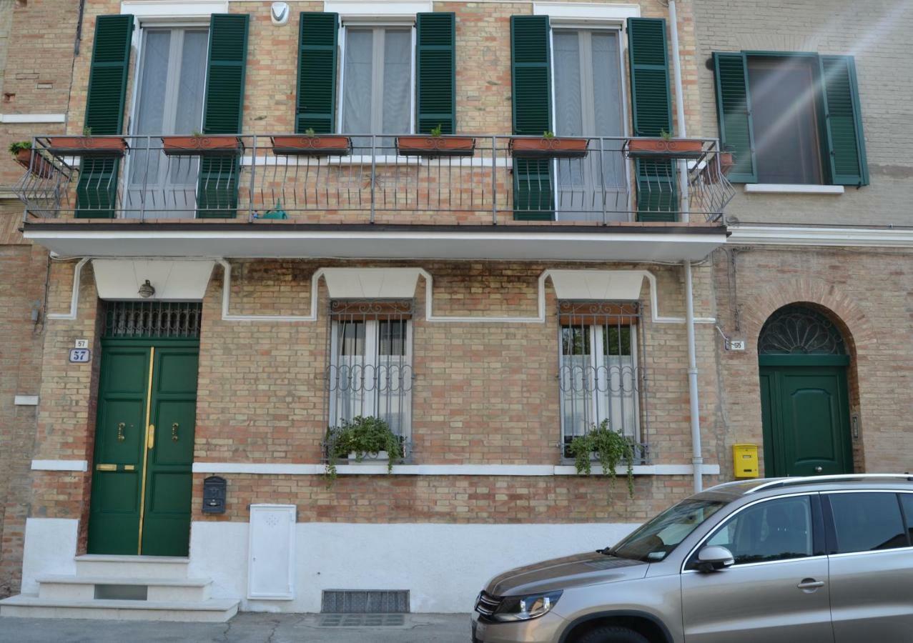 Il Giardino Roccioso Bed & Breakfast ราเวนนา ภายนอก รูปภาพ